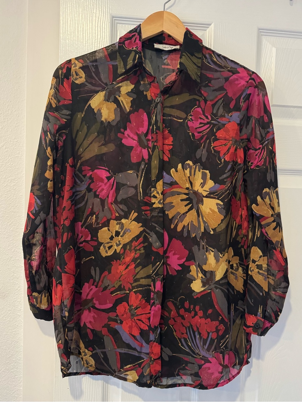 Sadie & Sage Floral Sheer blouse